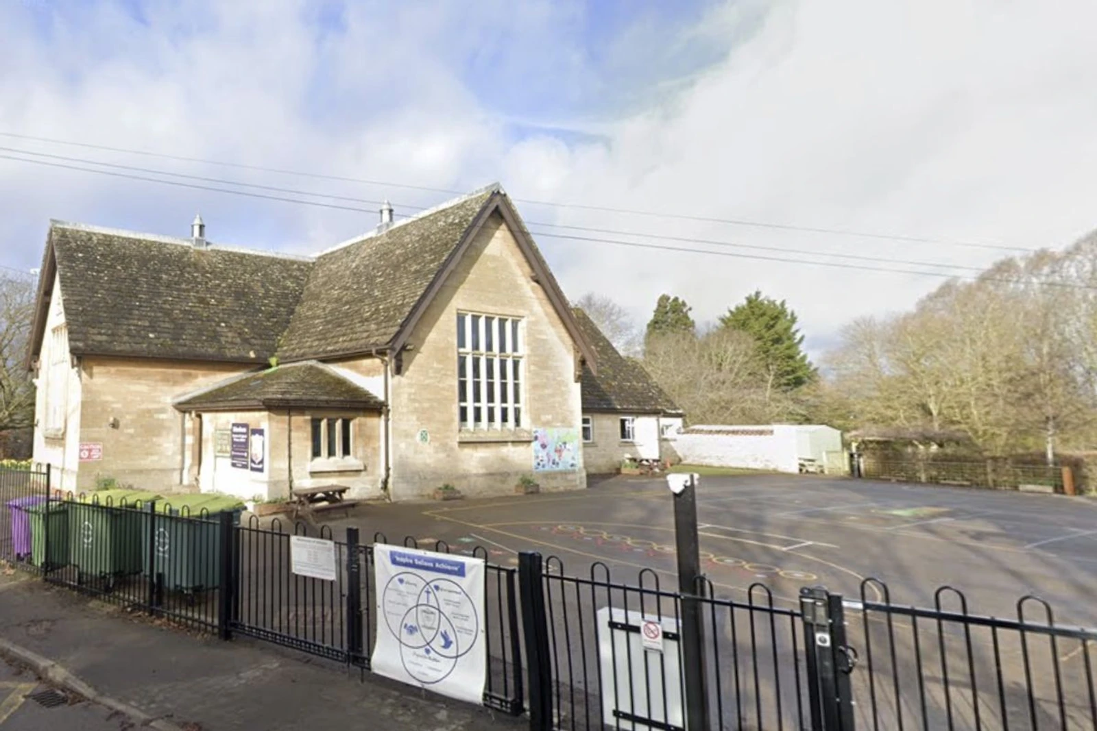 50 children rescued by firefighters after ‘major flooding incident’ cuts off school – GB News